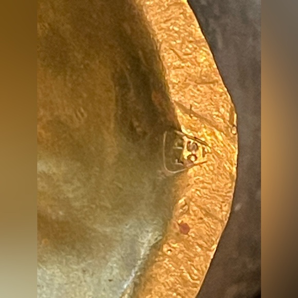 Frost Workshops Arts & Crafts Hammered / Etched Brass Brooch c1910 RARE FIND ☺️ - Picture 5 of 12